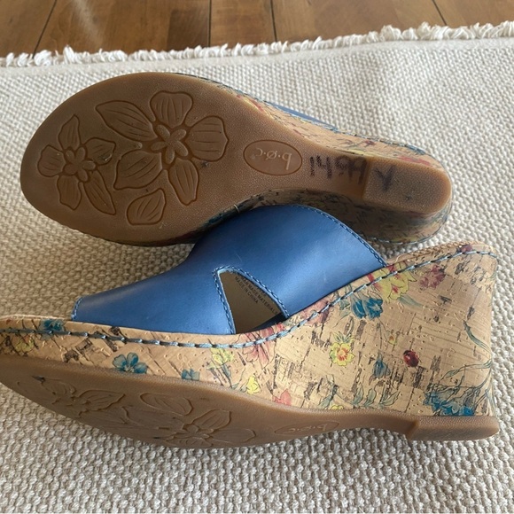 B.O.C.Born Concept Blue Leather Wedge Sandal Cork Floral Design EU 40.5,US 9 - Picture 5 of 5